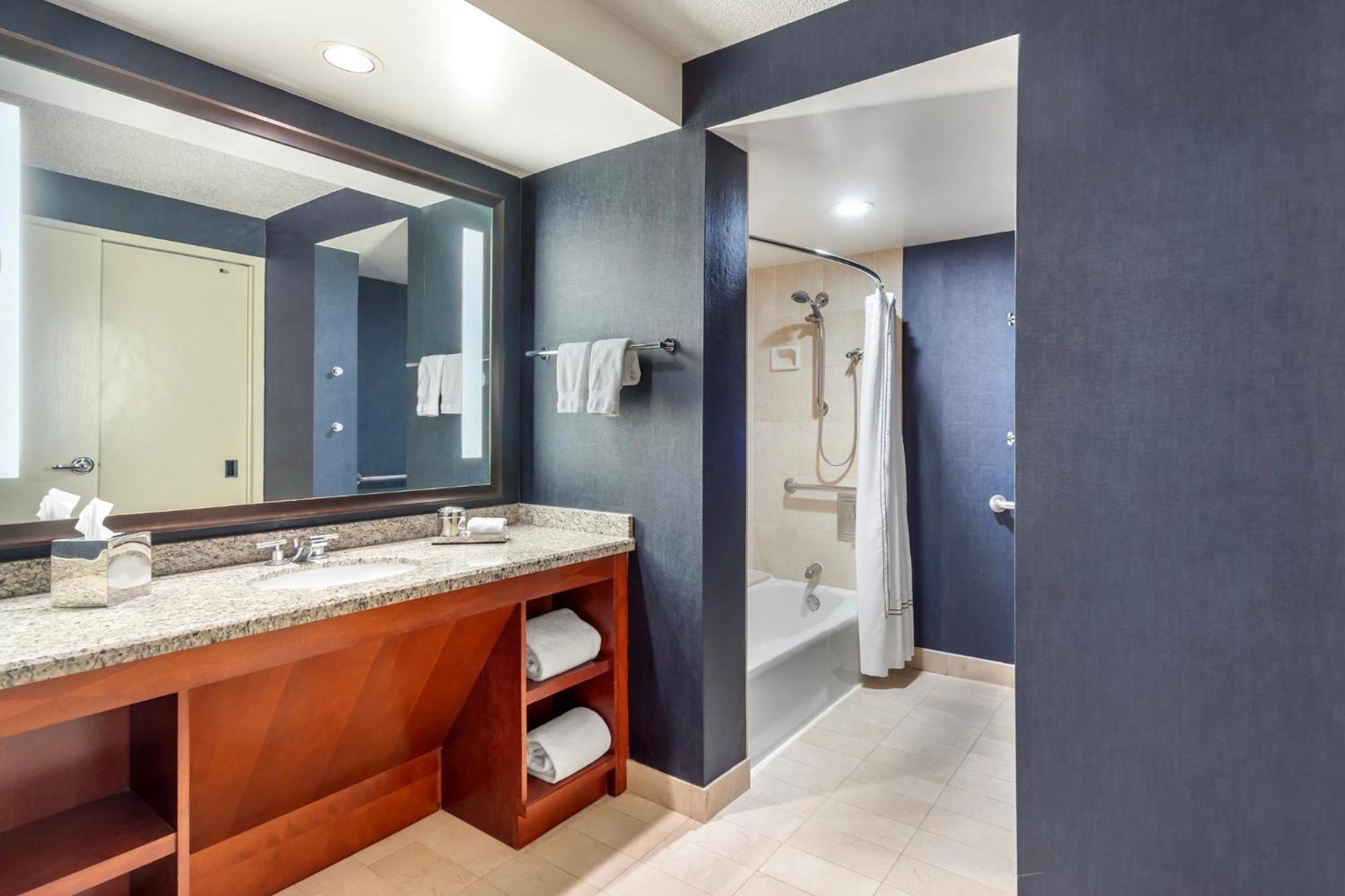 Omni Chicago Hotel Екстериор снимка